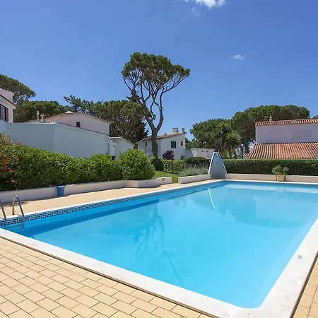 Holiday home Large Duplex In Best Location - 10 Minute Walk To Marina -3bdr 3bath Vilamoura