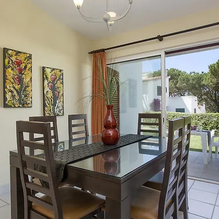 Large Duplex In Best Location - 10 Minute Walk To Marina -3bdr 3bath Holiday home Vilamoura
