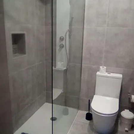 Large Duplex In Best Location - 10 Minute Walk To Marina -3bdr 3bath Vilamoura